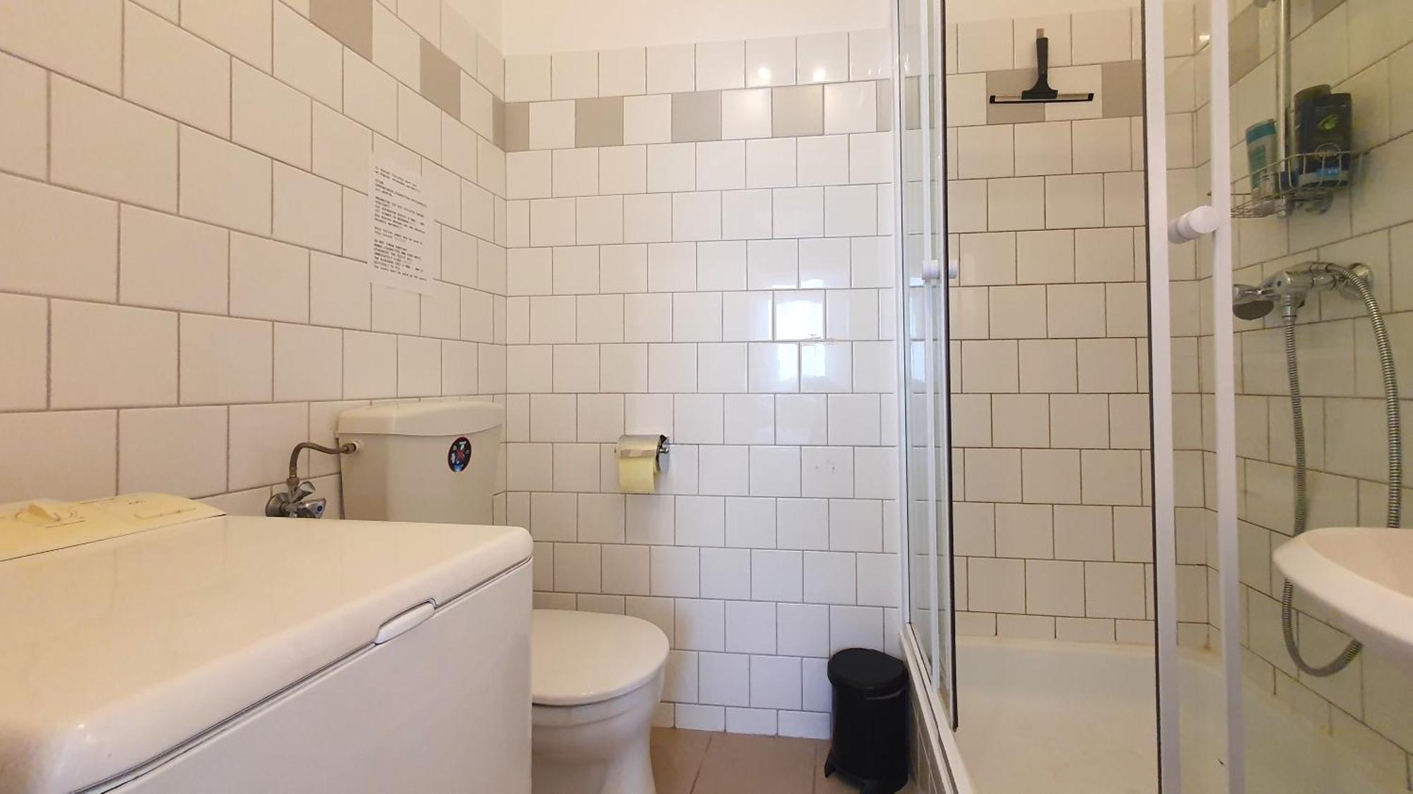 Quiet 2-Room Flat, Walking Distance To City Centre Vienna Esterno foto